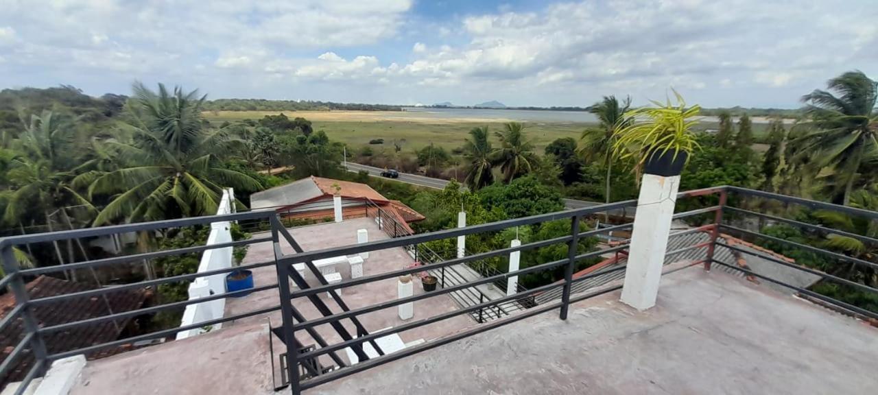 Lake Edge Resort Anuradhapura Luaran gambar