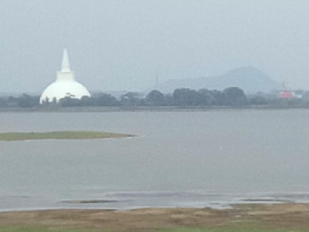 Lake Edge Resort Anuradhapura Luaran gambar