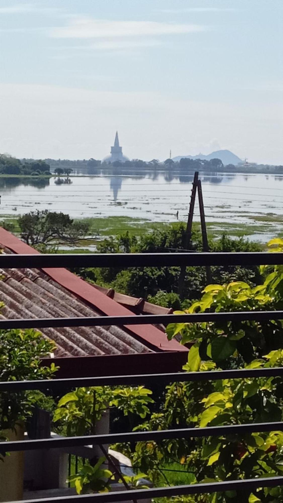 Lake Edge Resort Anuradhapura Luaran gambar